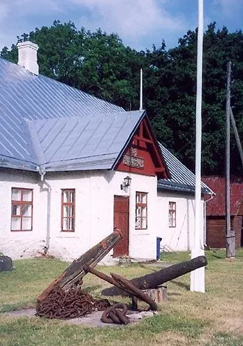 Juniper House In Kassari With Sauna *
